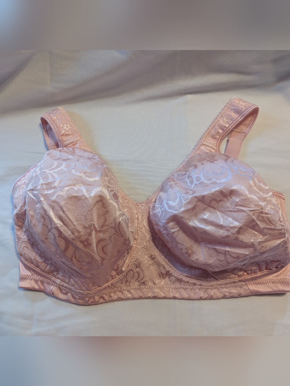 Woman's Playtex Pink Bra Size 38 DDD BNWOT